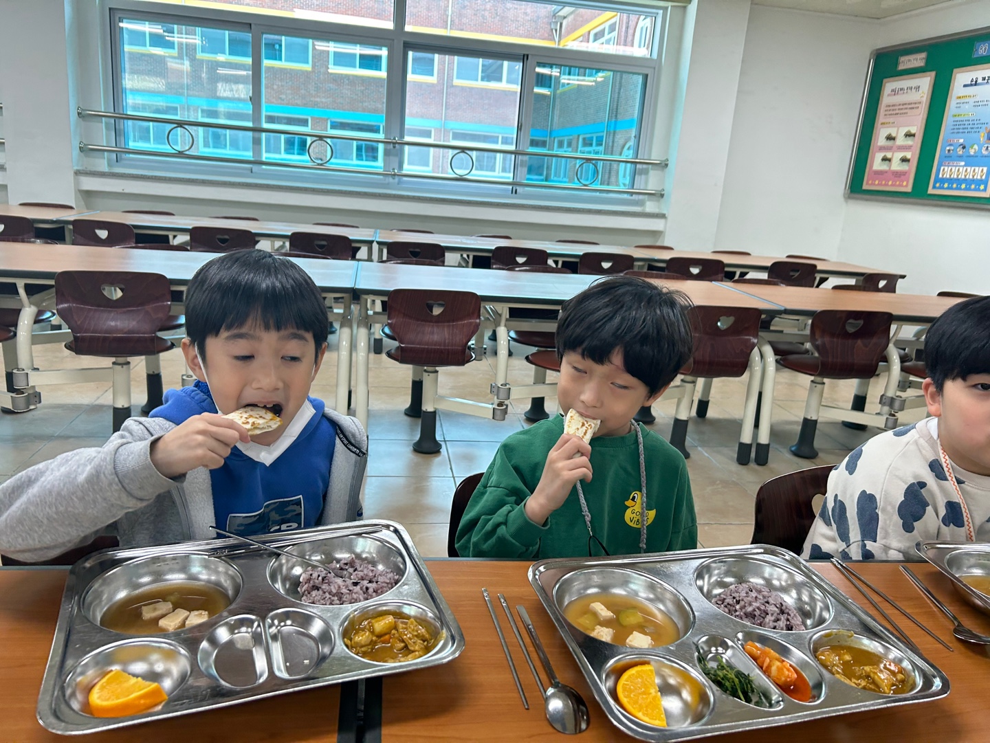KakaoTalk_20230410_101033443_08